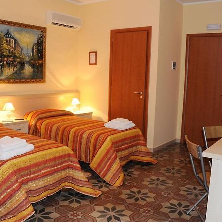 L'Antica Dimora Bed and Breakfast San Pietro Vernotico Kamer foto